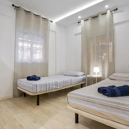 펜션 Americas Seafront - Free Wi-fi *